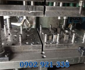 Mẫu khuôn dập liên hoàn 07